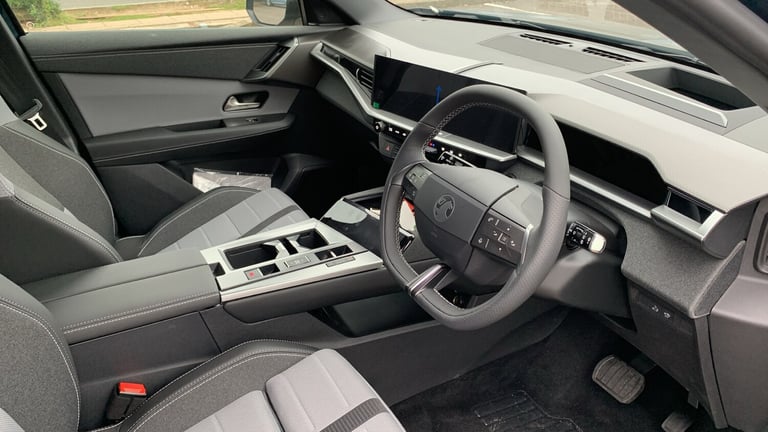 2025 Vauxhall Grandland 1.2 MHEV Ultimate SUV 5dr Petrol Hybrid e-DCT Euro 6 (s/s) (136 ps) SUV H...