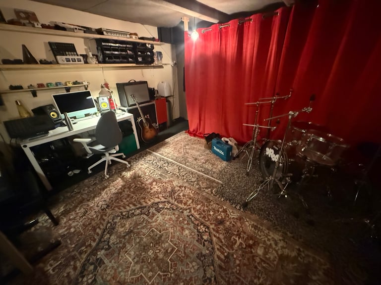*NEWLY RENNOVATED* *LAST SLOT* Music Recording Studio / Rehearsal Space