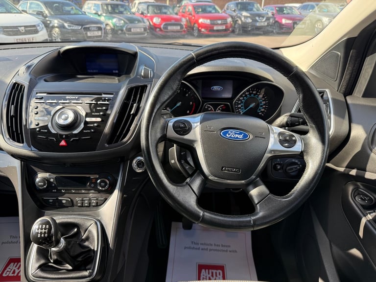 2015 Ford Kuga 2.0 TDCi 150 Titanium 5dr ++ SAT NAV / CAMERA / DAB / ULEZ / 9 SERVICES ++ HATCHBA...
