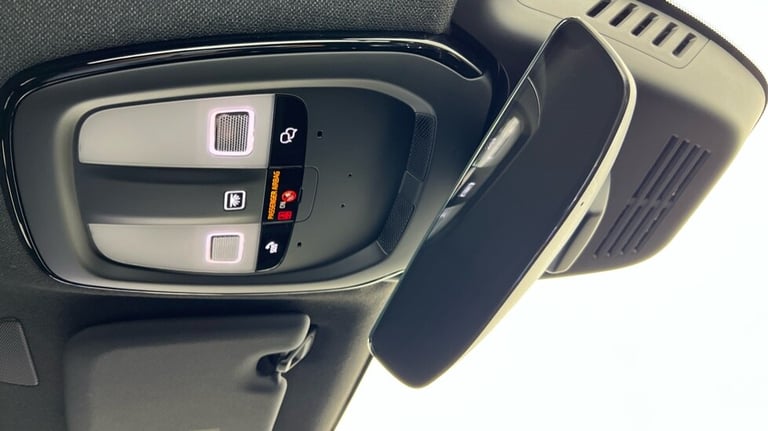 2023 Volvo XC40 Plus, B3 Mild hybrid, Petrol, Dark (360 Parking Camera, Apple Car Play) Estate Pe...