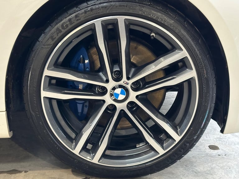 2018 BMW 3 Series 2.0 320i M Sport Shadow Edition Touring Auto Euro 6 (s/s) 5dr ESTATE Petrol Aut...