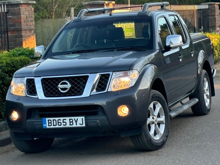 2015 Nissan Navara 2.5 dCi Tekna 4WD Euro 5 4dr PICK UP Diesel Manual