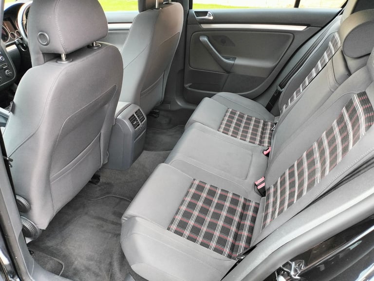 Volkswagen, GOLF, Hatchback, 2005, Manual, 1984 (cc), 5 doors