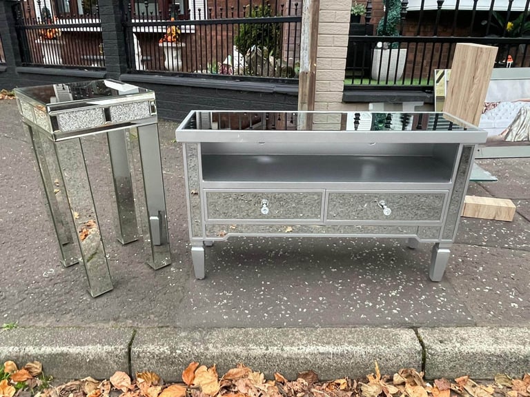 Mirrored crushed glass occasional cabinit   £69