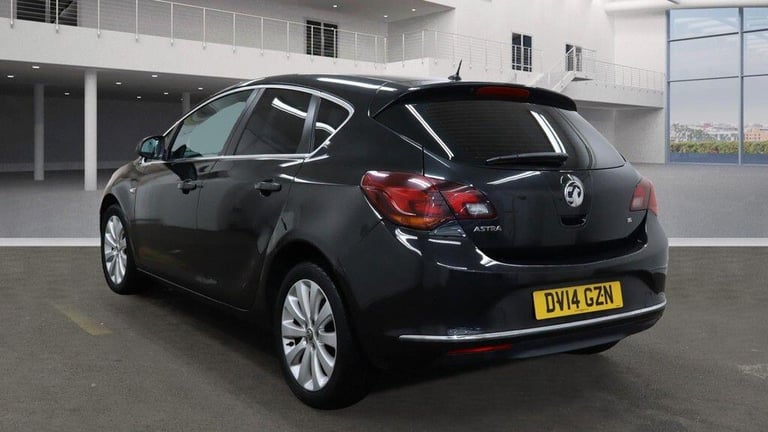 2014 Vauxhall Astra 1.6 16v Elite Euro 5 5dr HATCHBACK Petrol Manual