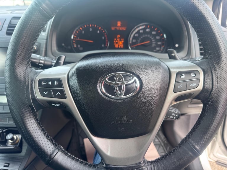 2010 Toyota Avensis 2.2 D-CAT T Spirit Auto Euro 5 4dr SALOON Diesel Automatic