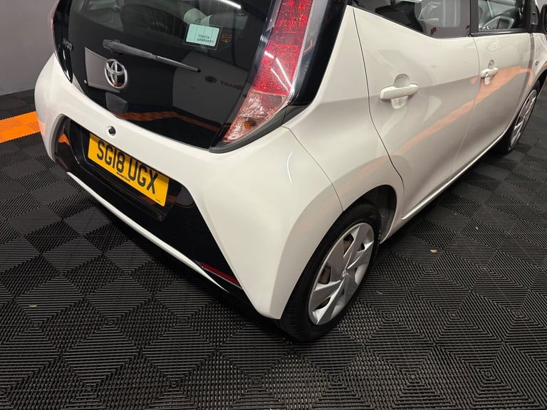 2018 Toyota AYGO 1.0 VVT-i X-Play 5dr HATCHBACK Petrol Manual