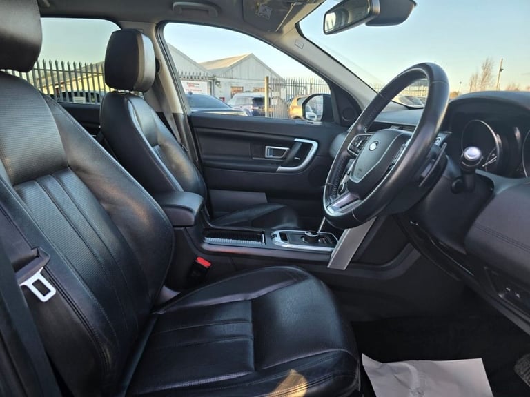 2016 Land Rover Discovery Sport 2.0 TD4 HSE SUV 5dr Diesel Auto 4WD Euro 6 (s/s) (180 ps) ESTATE ...