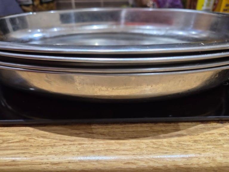 Kitchen serving plates 