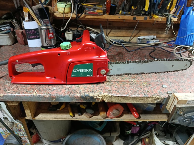 ELECTRIC CHAINSAW SOVEREIGN 1550 WATTS DIY 