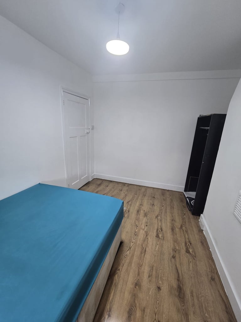 2 bedroom flat in 2-Bedroom Flat for Rent, SE8 4RG