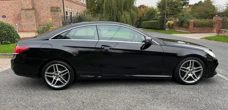 2015 MERCEDES-BENZ E250 CDi AMG LINE AUTO GENUINE 89K 9 SERVICES FULL MOT LOVELY