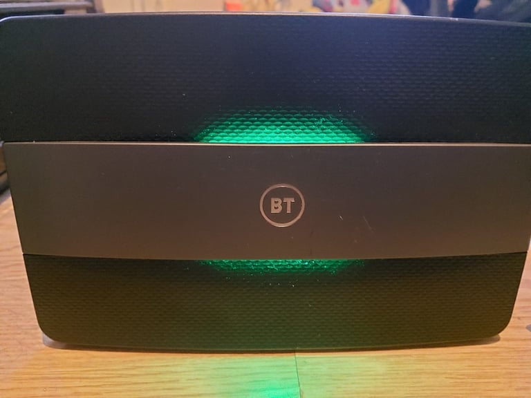 BT Smart Business Hub type A and LTE USB stick/dock and accessories