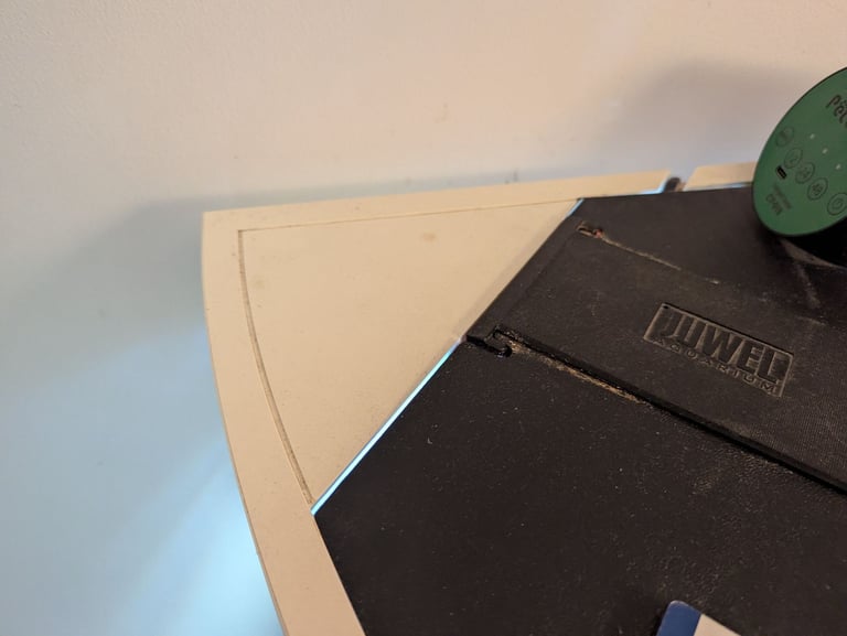 Juwel corner tank 