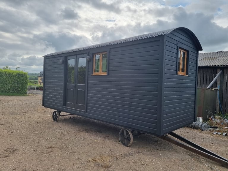 image for Premium Shepherd's Huts Four Seasons