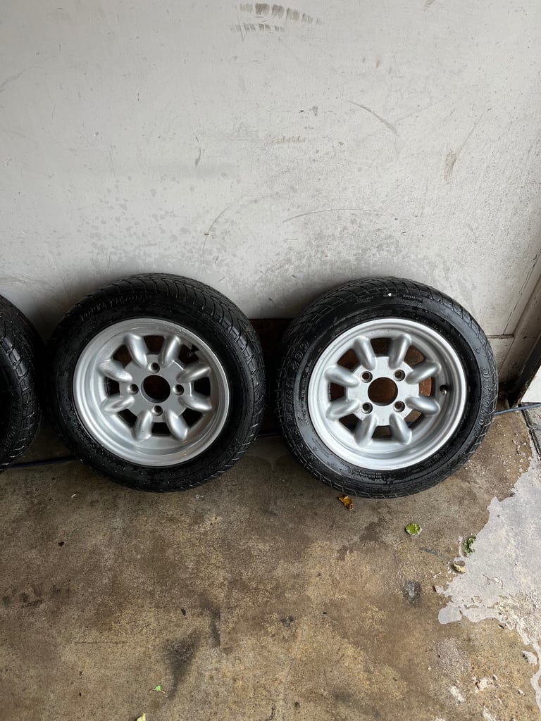 Alloy Wheels Mini lights 12 x6 x4