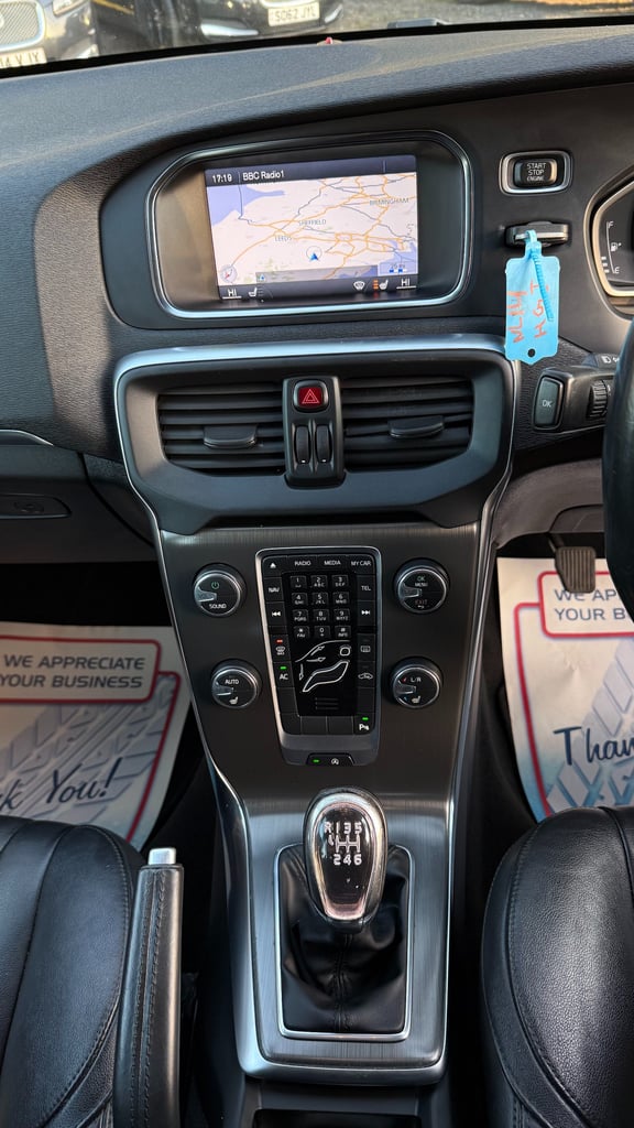 2014 Volvo V40 D2 SE Lux Nav 5dr , No VAT HATCHBACK Diesel Manual