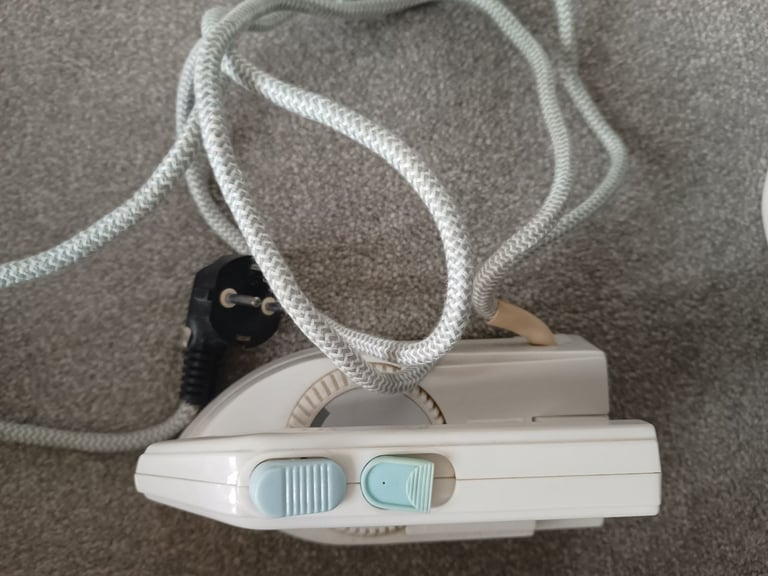 Travel Iron