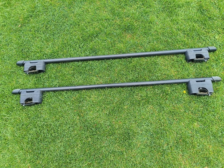 Dacia Sandero Stepway steel cross roof bars to fit raised rails