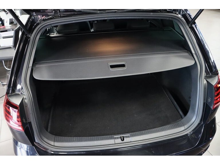 2019 Volkswagen Golf 2.0 TSI R Estate 5dr Petrol DSG 4Motion Euro 6 (s/s) (300 ps) Estate Petrol ...