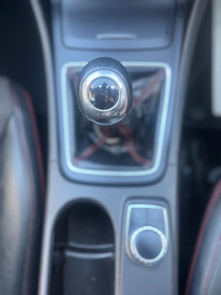 2015 Mercedes-Benz GLA GLA 200 CDI AMG Line 5dr ESTATE Diesel Manual