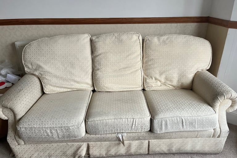 3/2/1 seated sofa bundle reduced £150 now 