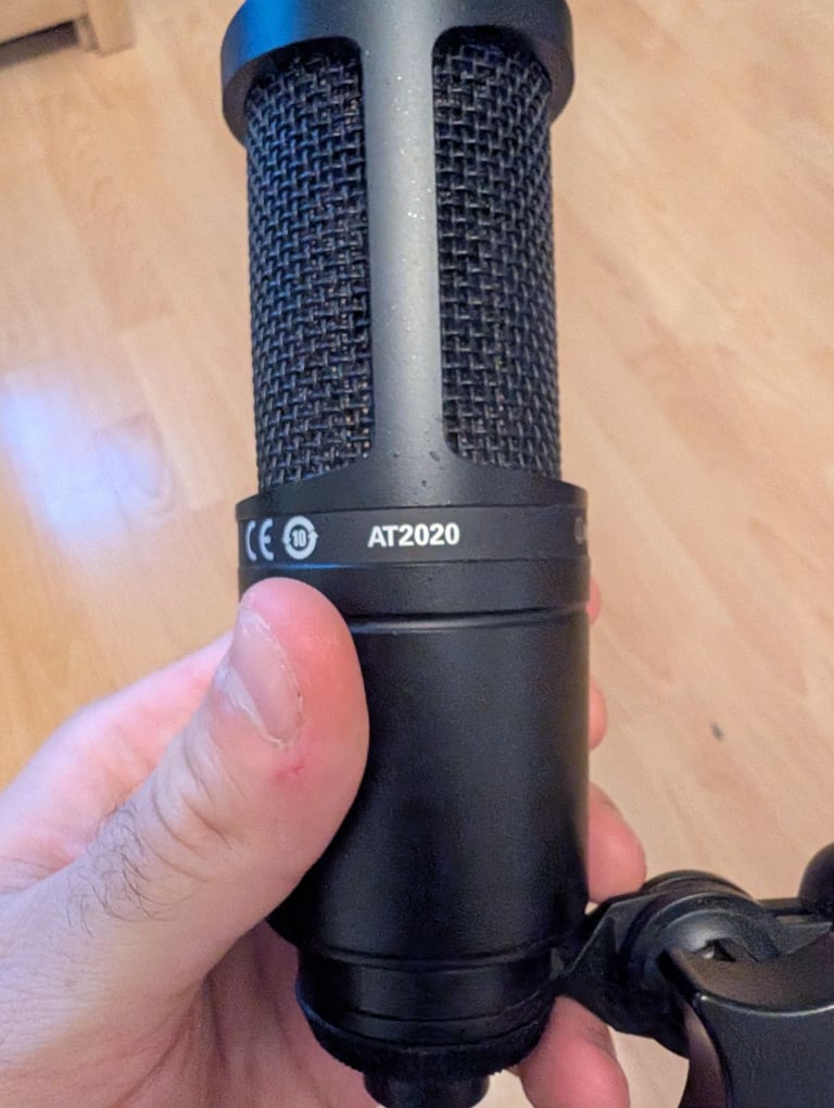 audio-technica AT2020 microphone 