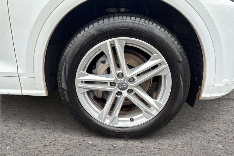  Audi Q5 40 TDI Quattro S Line 5dr S Tronic SUV Diesel Automatic