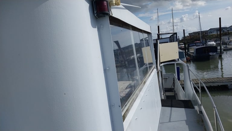 Bruce Roberts 50ft livaboard steel boat
