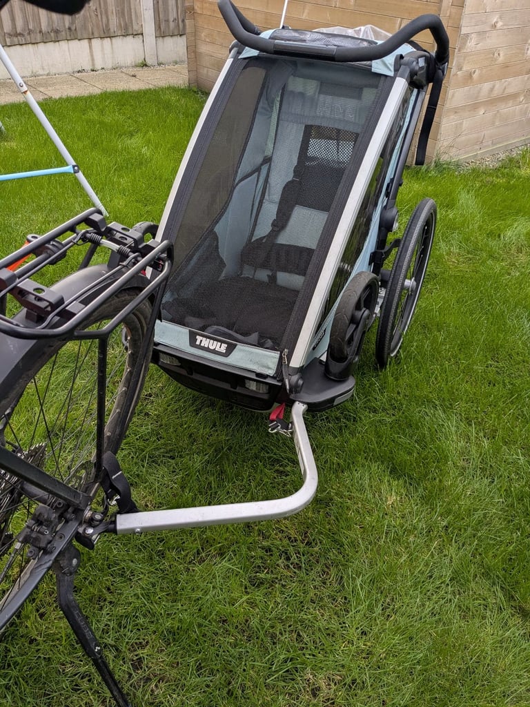 image for Thule Chariot Cross 1 Child Bike Trailer, single seat, Alaska colour
