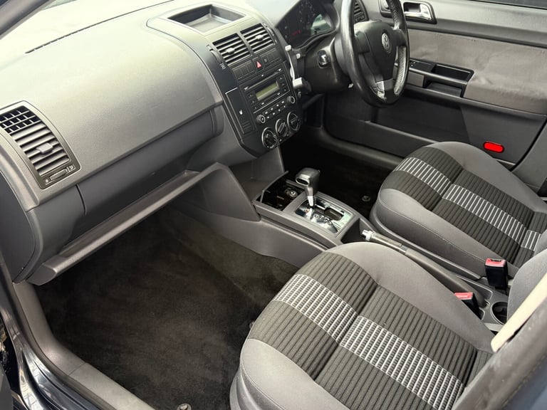 2009 Volkswagen Polo 1.4 Match 80 5dr Auto HATCHBACK Petrol Automatic