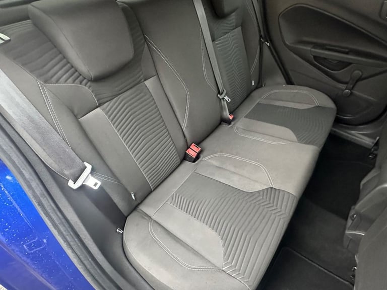 2014 Ford Fiesta 1.0T ECOBOOST TITANIUM 5dr (s/s)  WITH SERVICE HISTORY  Hatchback Petrol Manual