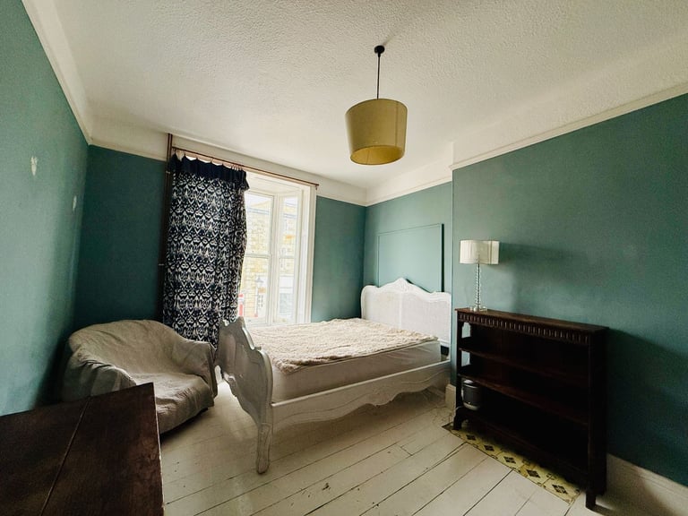 One Large Double in Stunning House