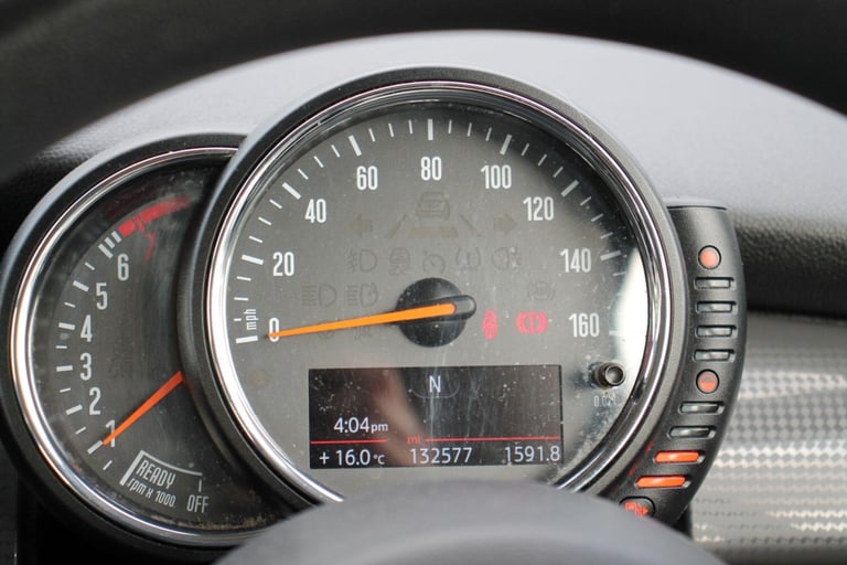 2015 MINI Hatch 1.5 Cooper Euro 6 (s/s) 3dr HATCHBACK Petrol Manual