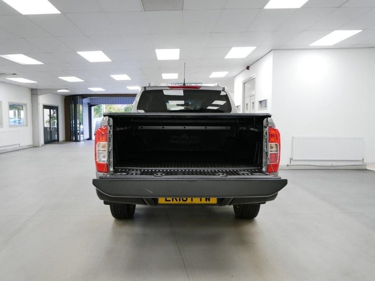 2018 NISSAN NAVARA 2.3 DCI 190 BHP TEKNA EDITION 4WD MANUAL ( NO VAT ! )