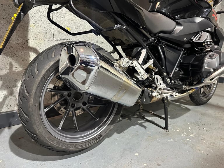 BMW R 1250 R SE, 2021 Full BMW service History
