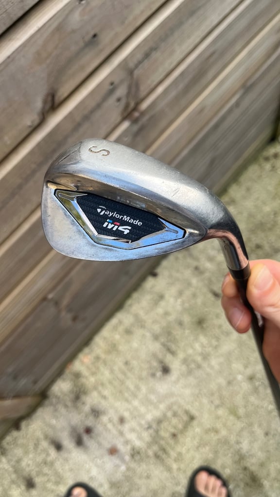 Taylormade m4 sw sand wedge r flex Fujikura graphite shaft