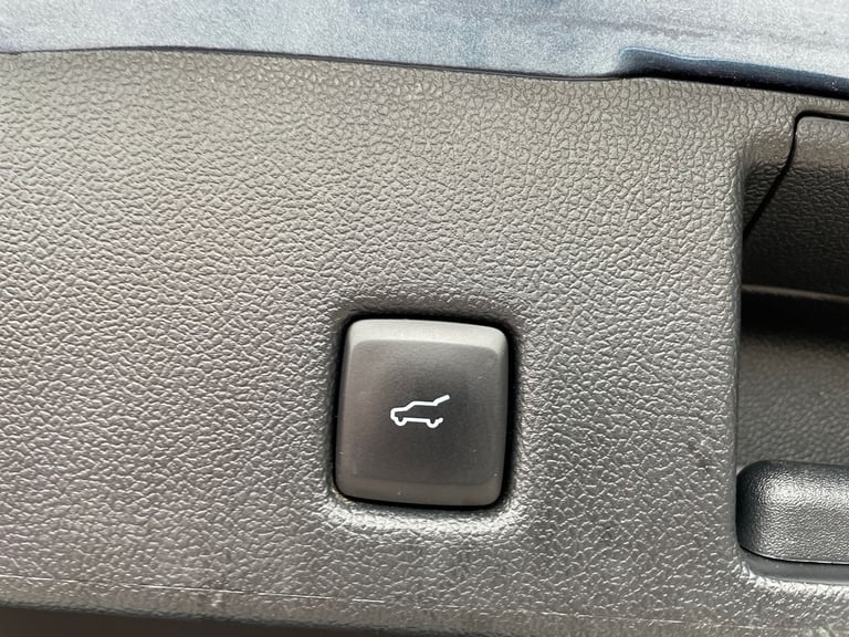  Ford Kuga 2.5 Duratec 14.4kwh St Line X Edition Suv 5dr Petrol Plug In Hybrid