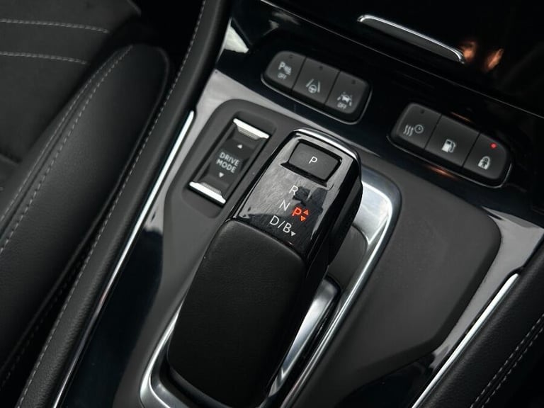 2023 Vauxhall Crossland X 1.6 14.2kwh Ultimate Suv 5dr Petrol Plug In Hybrid Auto Euro 6 (s/s) (2...