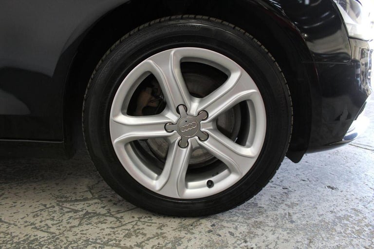 AUDI A4 2.0 TDI SE Technik quattro Euro 5 (s/s) 4dr 2013