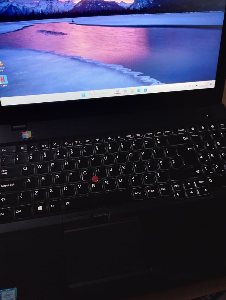 Lenovo Laptop. Windows 11, MS OFFICE, 16GB RAM, i5 CPU, 240GB SSD, HDMI, Backlit Keys, WebCam. 