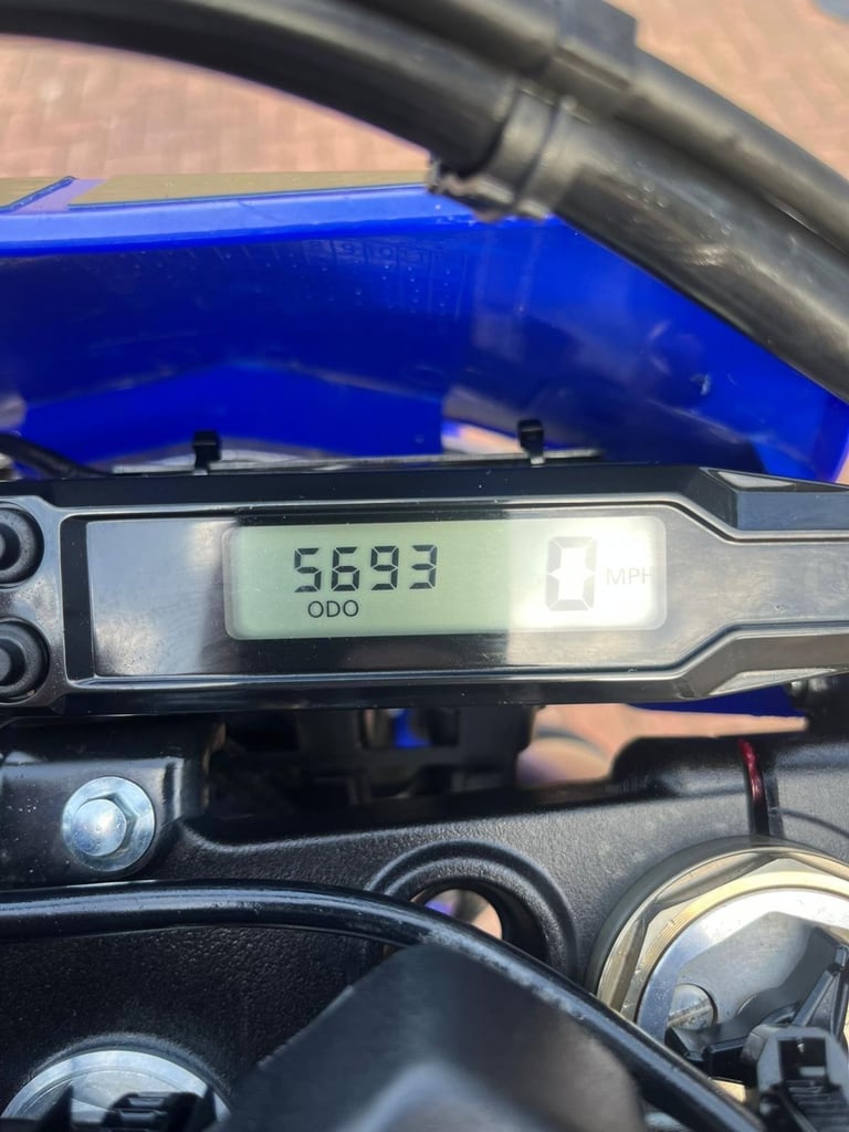 YAMAHA WR450F / WRF450 - 5693 MILES ON THE CLOCK - CRESCENT SUPPLIED