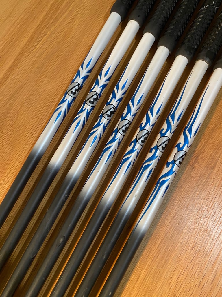 * SOLD * LADIES CALLAWAY XR OS (oversize) IRONS.  R/H  * Full 7 piece matching set *