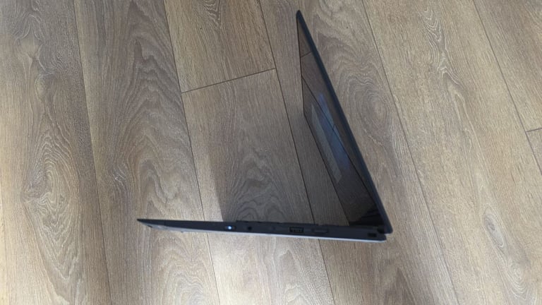 Lenovo ThinkPad X1 Yoga 2in1 laptop tablet Intel QuadCore QHD 2560X1440 IPS Touchscreen