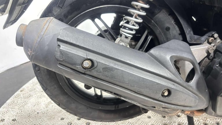 Honda PCX 2011 WW 60K NON RUNNING PROJECT BIKE PARTS BIKE 125CC