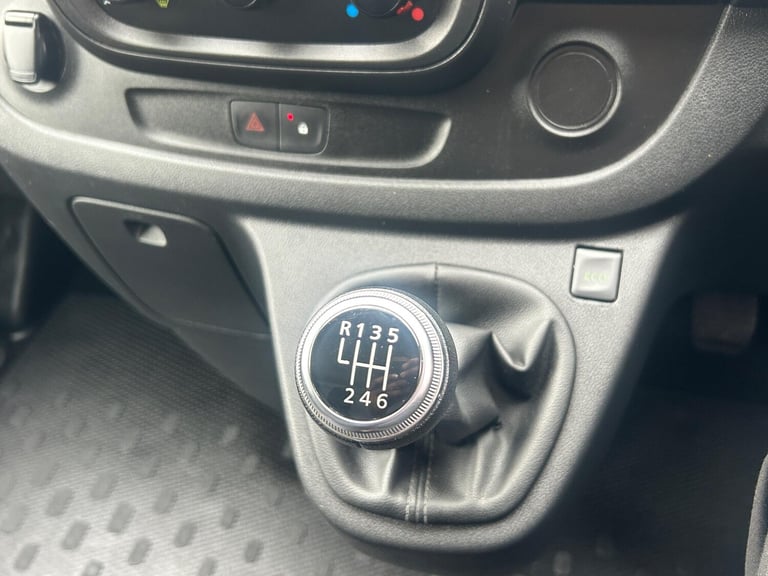 2021 Renault Trafic 2.0 dCi ENERGY 30 Business SWB Standard Roof Euro 6 (s/s) 5dr PANEL VAN Diese...