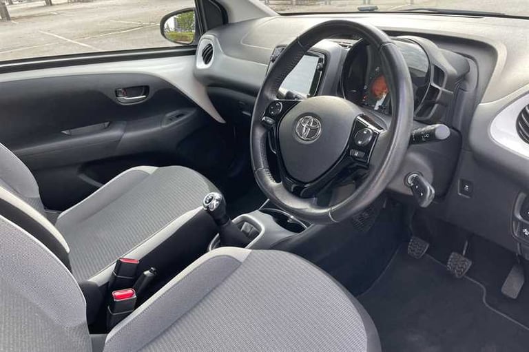 2021 Toyota AYGO 1.0 VVT-i x-play Hatchback 5dr Petrol Manual Euro 6 (Safety Sense) (71 ps) Hatch...