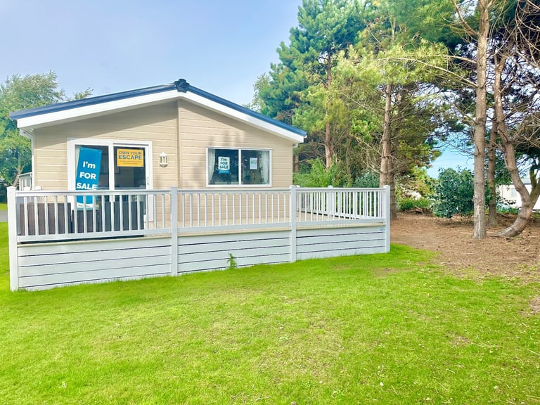 Luxury Static Lodge For Sale NOW REDUCED FOR QUICK SALE Suffolk Coast 11.5 Month Season 