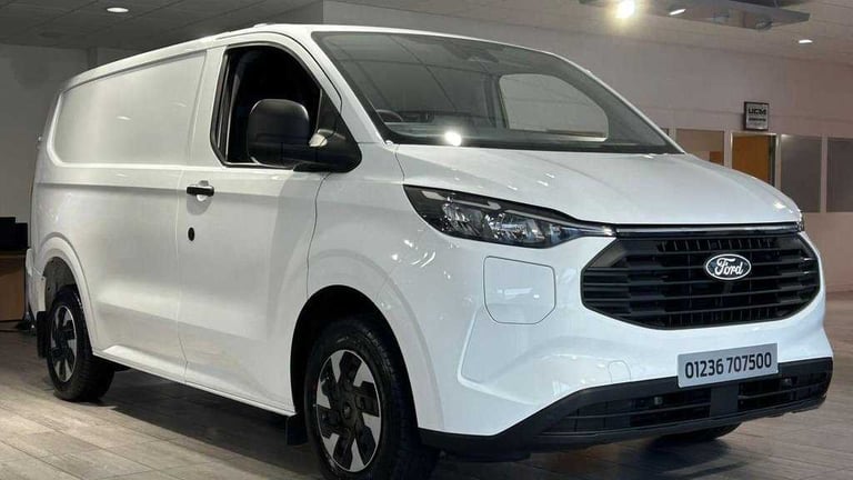  Ford Transit Custom 2.5 PHEV 232ps H1 Van Trend Auto Van Plug-In Hy Automatic
