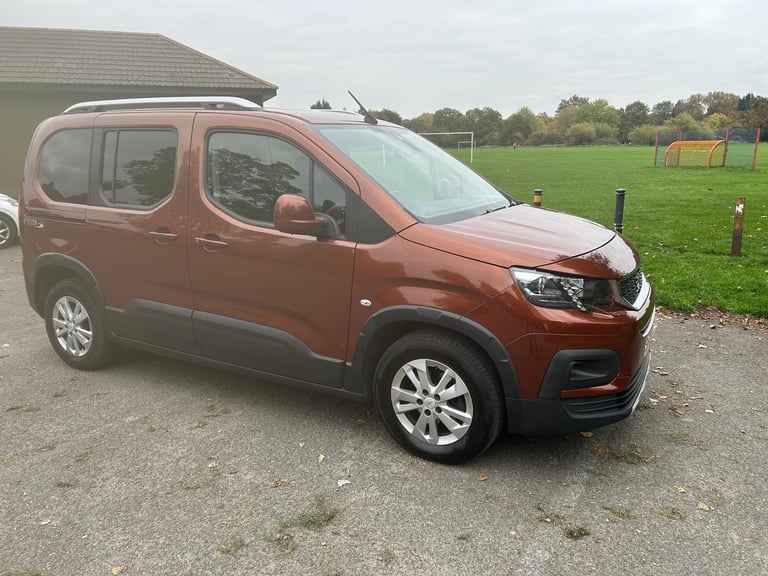 Peugeot RIFTER HORIZON RE TD Wheelchair access vehicle